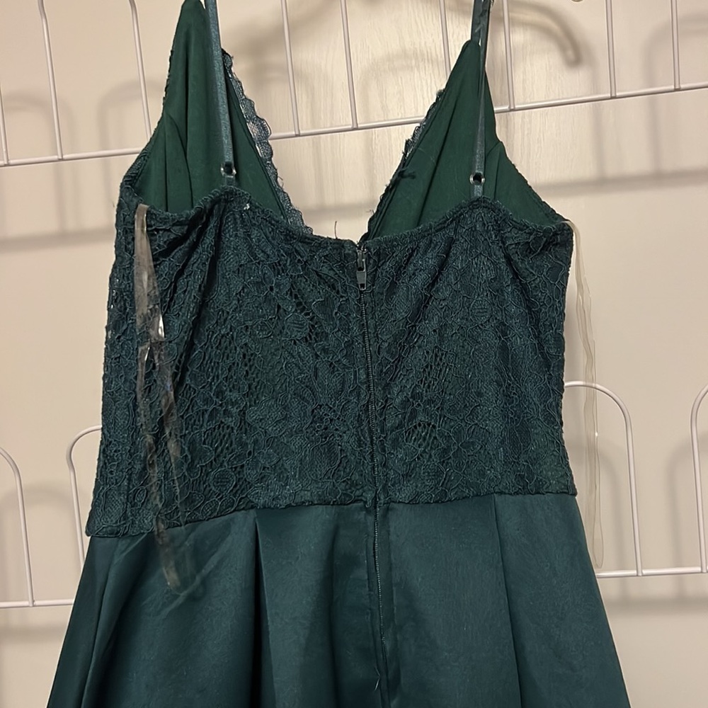 Cute green dress - Picture 3 of 4